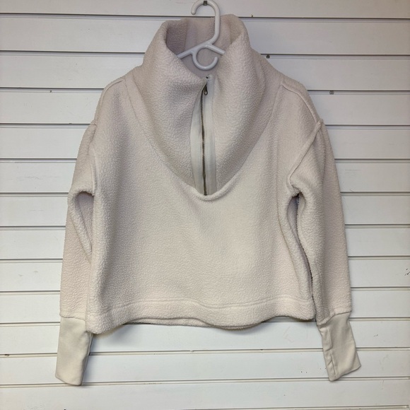 Free People Sweaters - Free People Womens Med Poppy Pullover Sherpa Sweater in Champagne Dream Cream